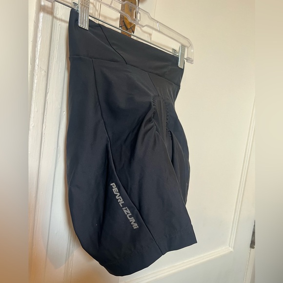 Pearl Izumi Small Cycling Shorts, Worn once - Picture 4 of 4